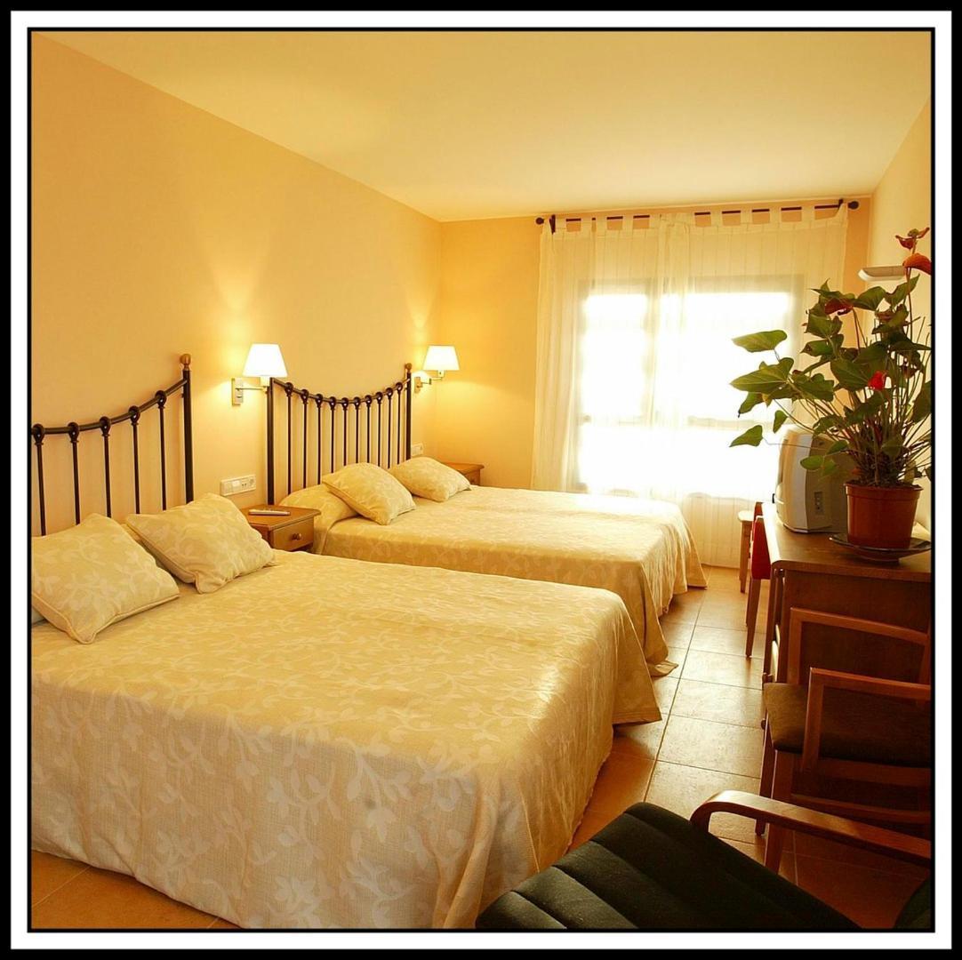 Hotel Era Conte Bierge Buitenkant foto